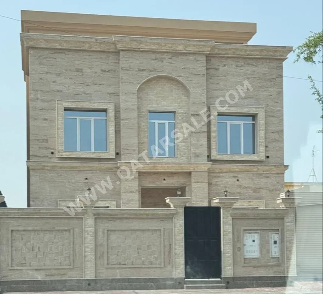 Family Residential  - Not Furnished  - Doha  - Nuaija  - 8 Bedrooms