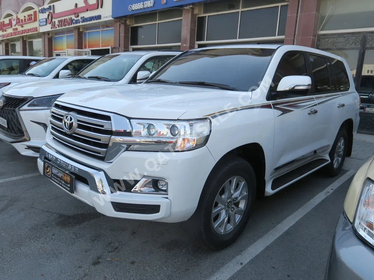 Toyota  Land Cruiser  GXR  2018  Automatic  191,000 Km  8 Cylinder  Four Wheel Drive (4WD)  SUV  White