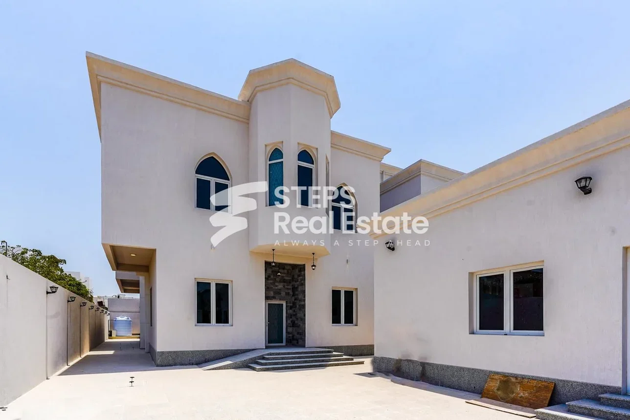 Family Residential  - Not Furnished  - Al Daayen  - Al Khisah  - 8 Bedrooms