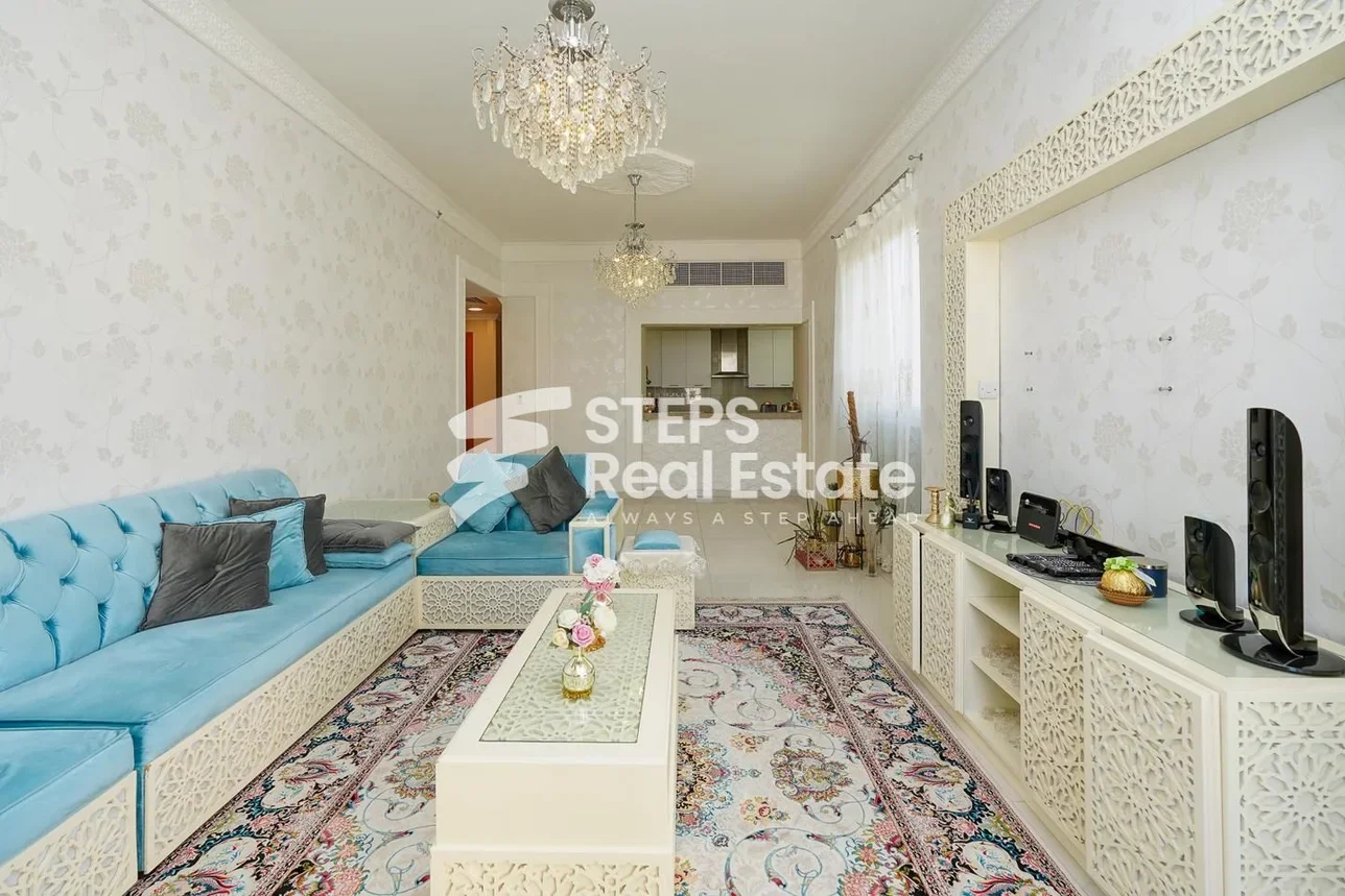 2 Bedrooms  Apartment  in Doha -  The Pearl  Fully Furnished