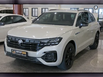 Volkswagen  Touareg  R line  2021  Automatic  44,000 Km  6 Cylinder  All Wheel Drive (AWD)  SUV  Gray Nardo  With Warranty