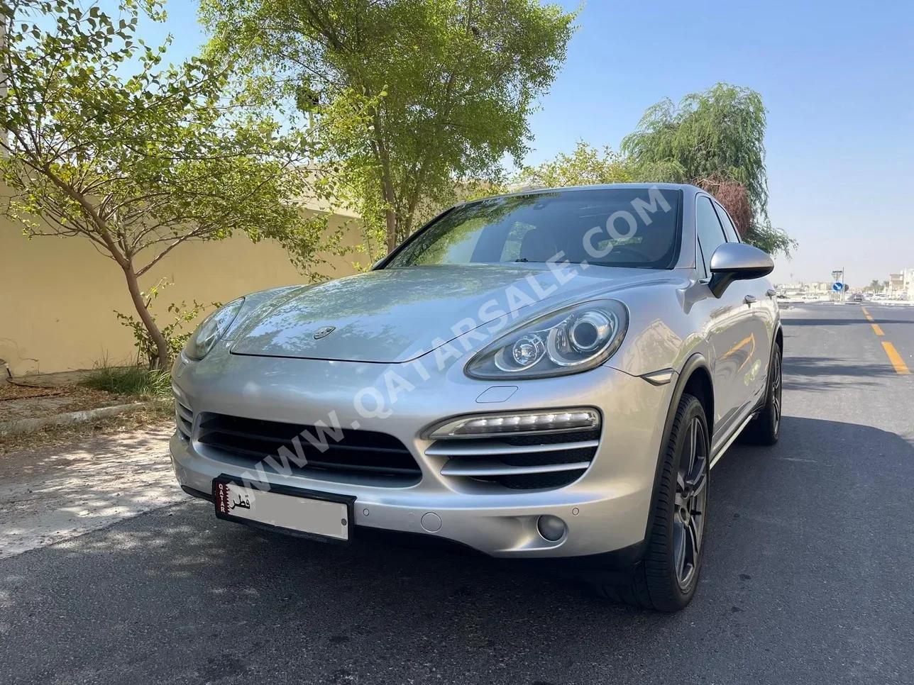 Porsche  Cayenne  2014  Automatic  228,000 Km  6 Cylinder  Four Wheel Drive (4WD)  SUV  Silver