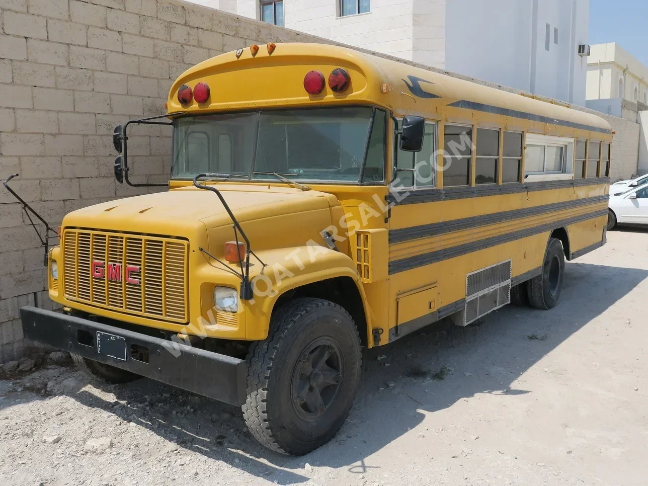 Caravan - Food Truck  - 1997  - Yellow  -Made in United States of America(USA)