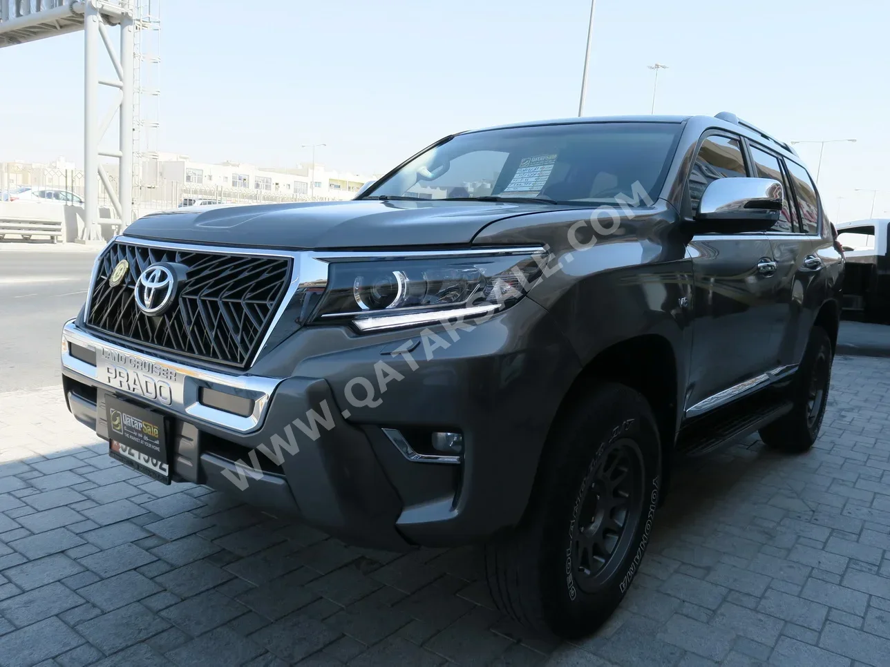 Toyota  Prado  2011  Automatic  285,000 Km  6 Cylinder  Four Wheel Drive (4WD)  SUV  Gray