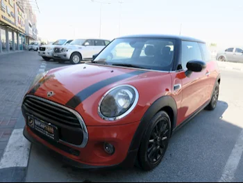 Mini  Cooper  2020  Automatic  158,000 Km  4 Cylinder  Front Wheel Drive (FWD)  Hatchback  Orange