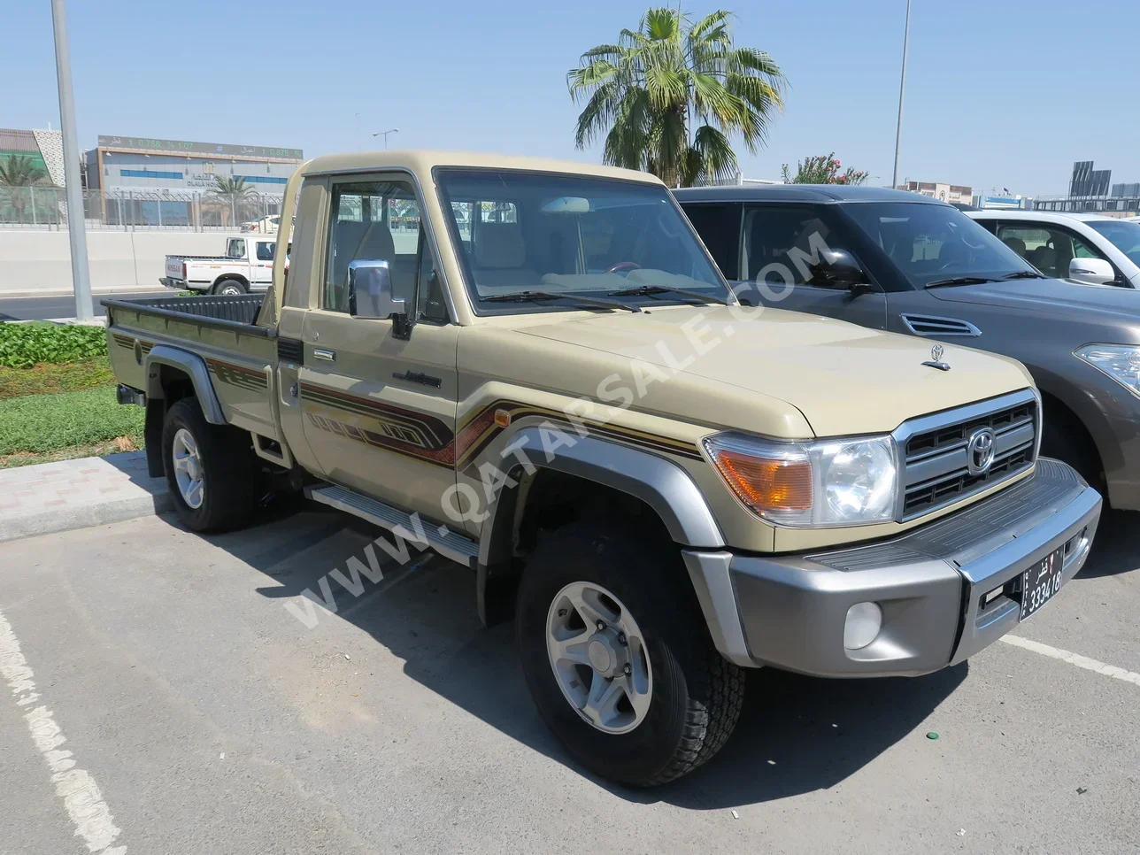 Toyota  Land Cruiser  LX  2022  Manual  67,000 Km  6 Cylinder  Four Wheel Drive (4WD)  Pick Up  Beige