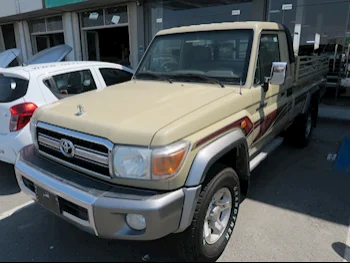 Toyota  Land Cruiser  LX  2012  Manual  80,000 Km  6 Cylinder  Four Wheel Drive (4WD)  Pick Up  Beige