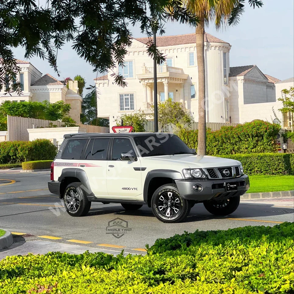 Nissan  Patrol  Super Safari  2024  Manual  750 Km  6 Cylinder  Four Wheel Drive (4WD)  SUV  White  With Warranty