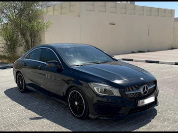 Mercedes-Benz  CLA  250  2016  Automatic  136,000 Km  4 Cylinder  Rear Wheel Drive (RWD)  Sedan  Black