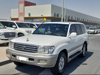 Toyota  Land Cruiser  VXR  2001  Automatic  348,000 Km  8 Cylinder  Four Wheel Drive (4WD)  SUV  White