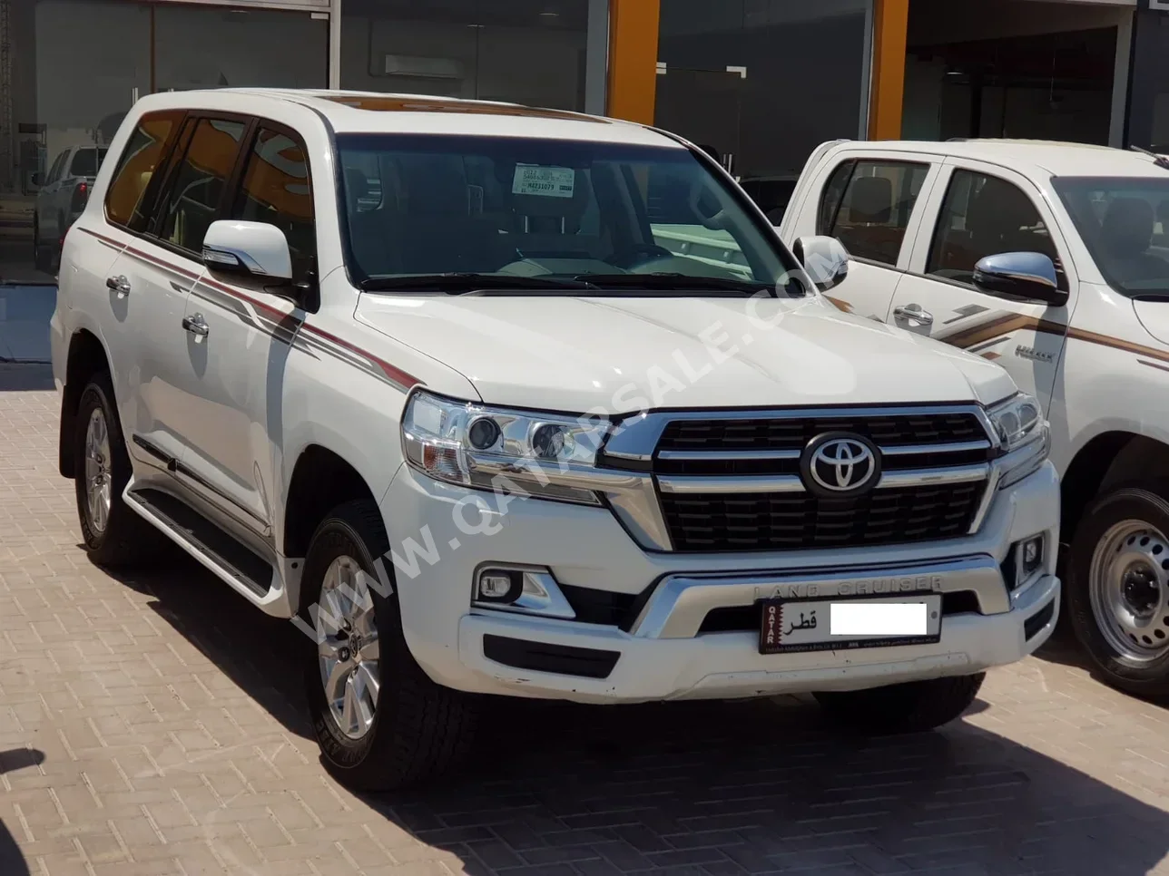 Toyota  Land Cruiser  GXR  2021  Automatic  88,000 Km  8 Cylinder  Four Wheel Drive (4WD)  SUV  White