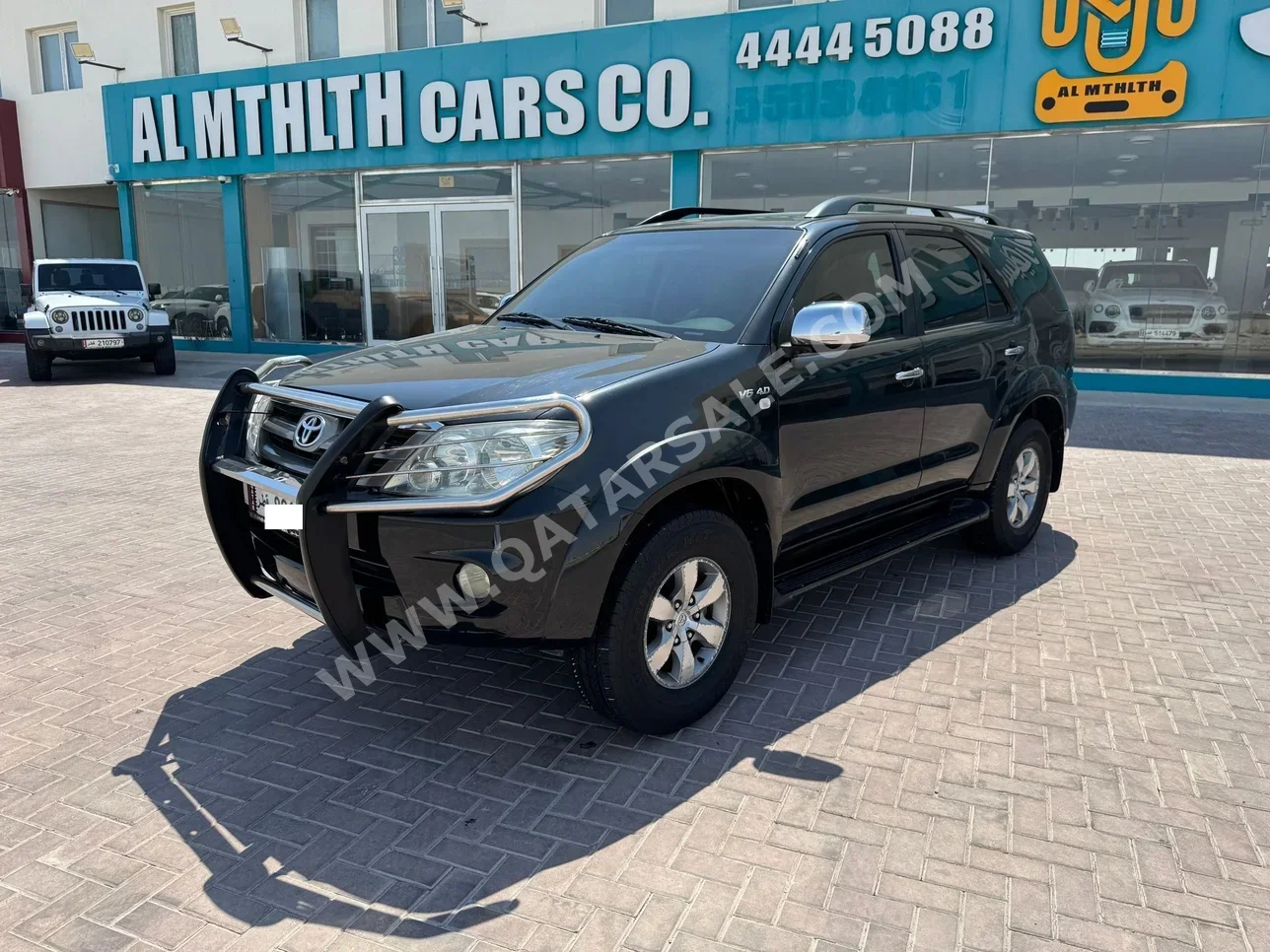 Toyota  Fortuner  2007  Automatic  236,000 Km  6 Cylinder  Four Wheel Drive (4WD)  SUV  Black