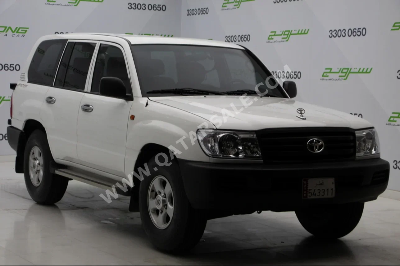 Toyota  Land Cruiser  G  2007  Manual  400,000 Km  6 Cylinder  Four Wheel Drive (4WD)  SUV  White