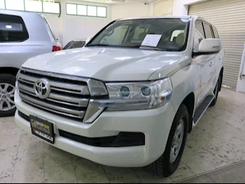 Toyota  Land Cruiser  GXR  2018  Automatic  139,000 Km  6 Cylinder  Four Wheel Drive (4WD)  SUV  White