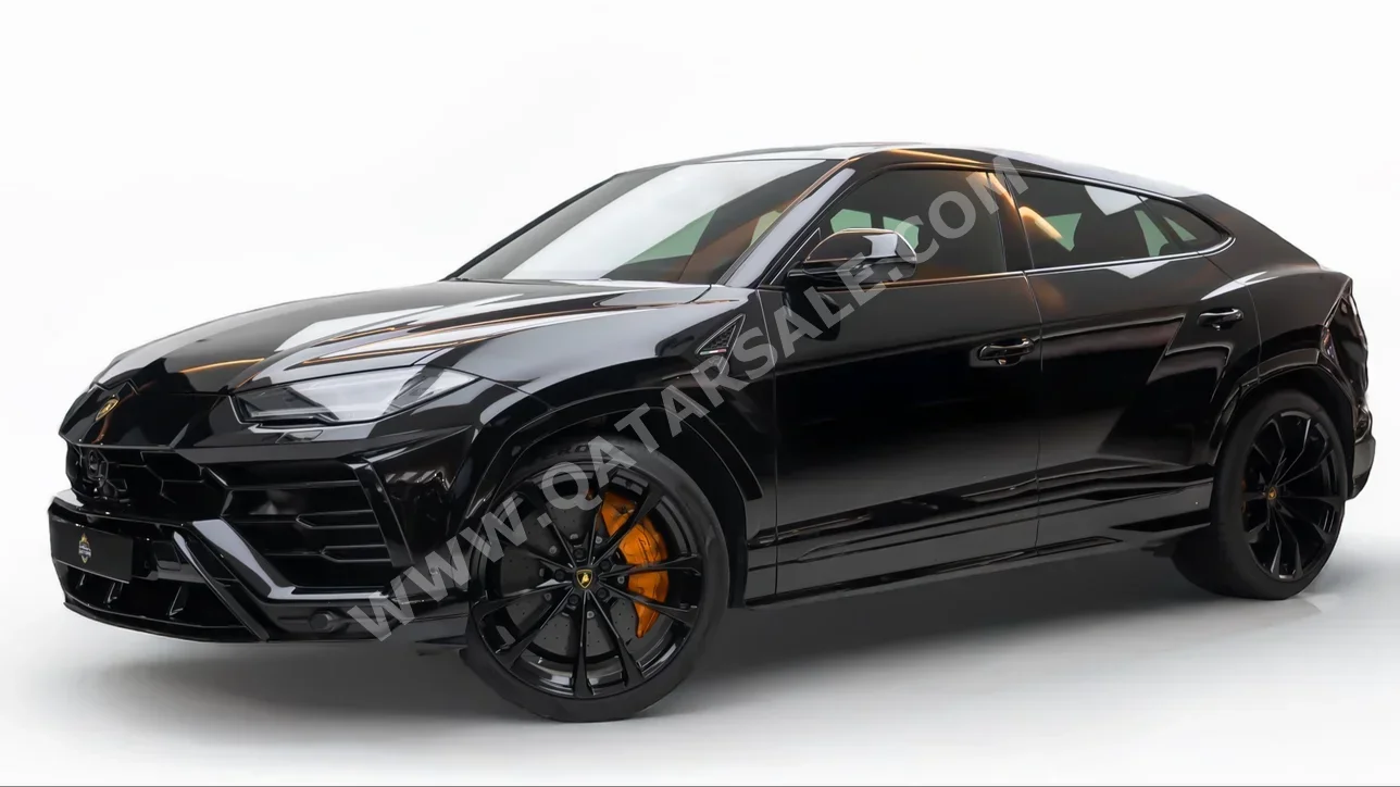 Lamborghini  Urus  2022  Automatic  22٬000 Km  12 Cylinder  Four Wheel Drive (4WD)  SUV  Black  With Warranty