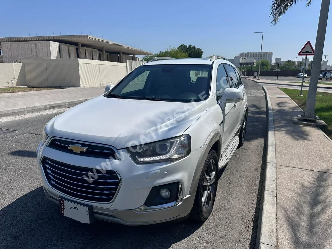  Chevrolet  Captiva  2016  Automatic  165,000 Km  4 Cylinder  Front Wheel Drive (FWD)  SUV  White  With Warranty