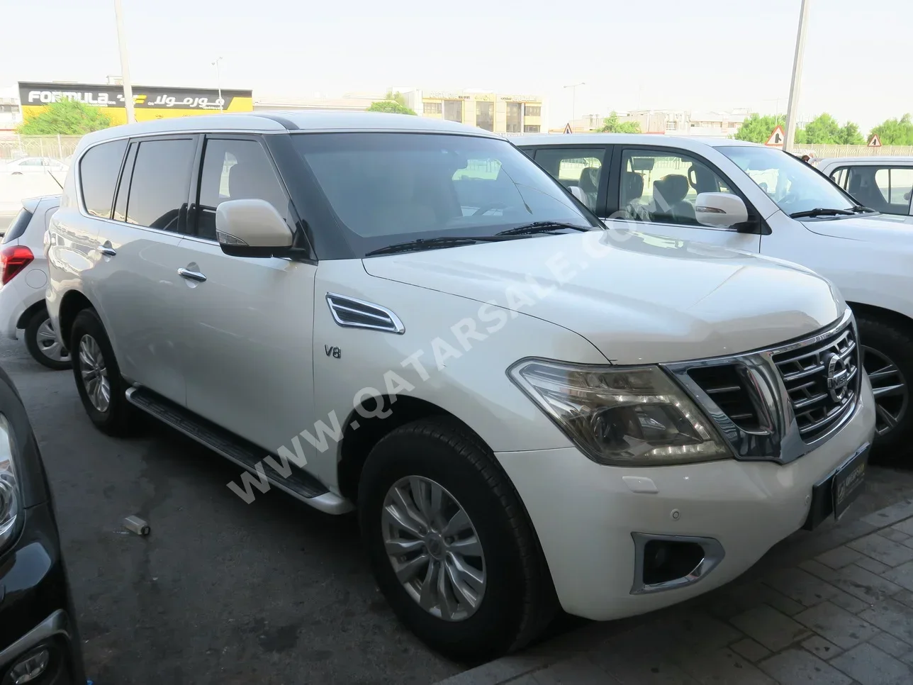 Nissan  Patrol  SE  2015  Automatic  259,000 Km  8 Cylinder  Four Wheel Drive (4WD)  SUV  White