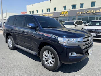 Toyota  Land Cruiser  GXR  2017  Automatic  267,000 Km  6 Cylinder  Four Wheel Drive (4WD)  SUV  Black