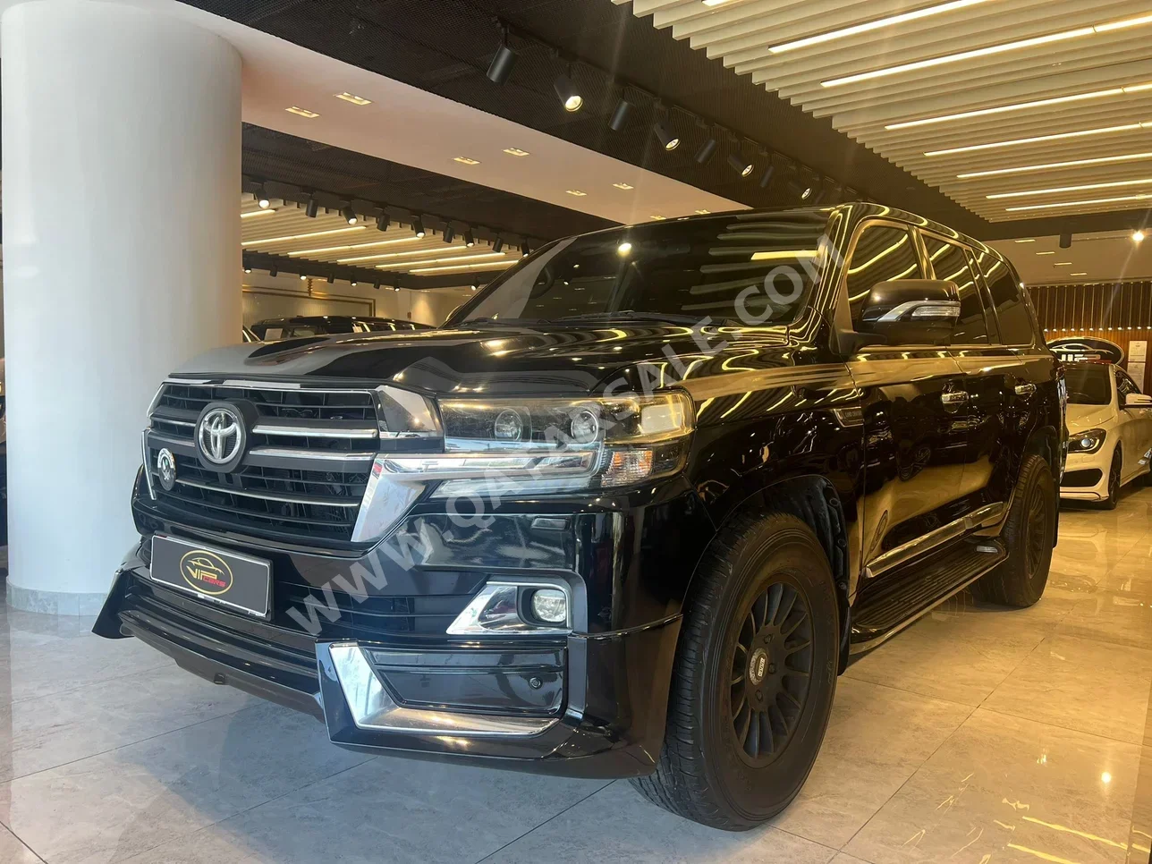 Toyota  Land Cruiser  GXR  2009  Automatic  198,000 Km  6 Cylinder  Four Wheel Drive (4WD)  SUV  Black