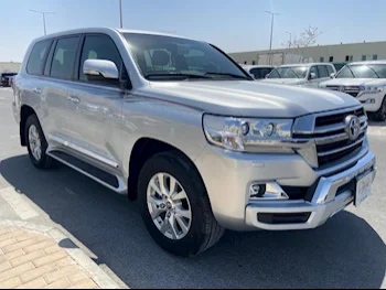 Toyota  Land Cruiser  GXR  2019  Automatic  112,000 Km  8 Cylinder  Four Wheel Drive (4WD)  SUV  Silver