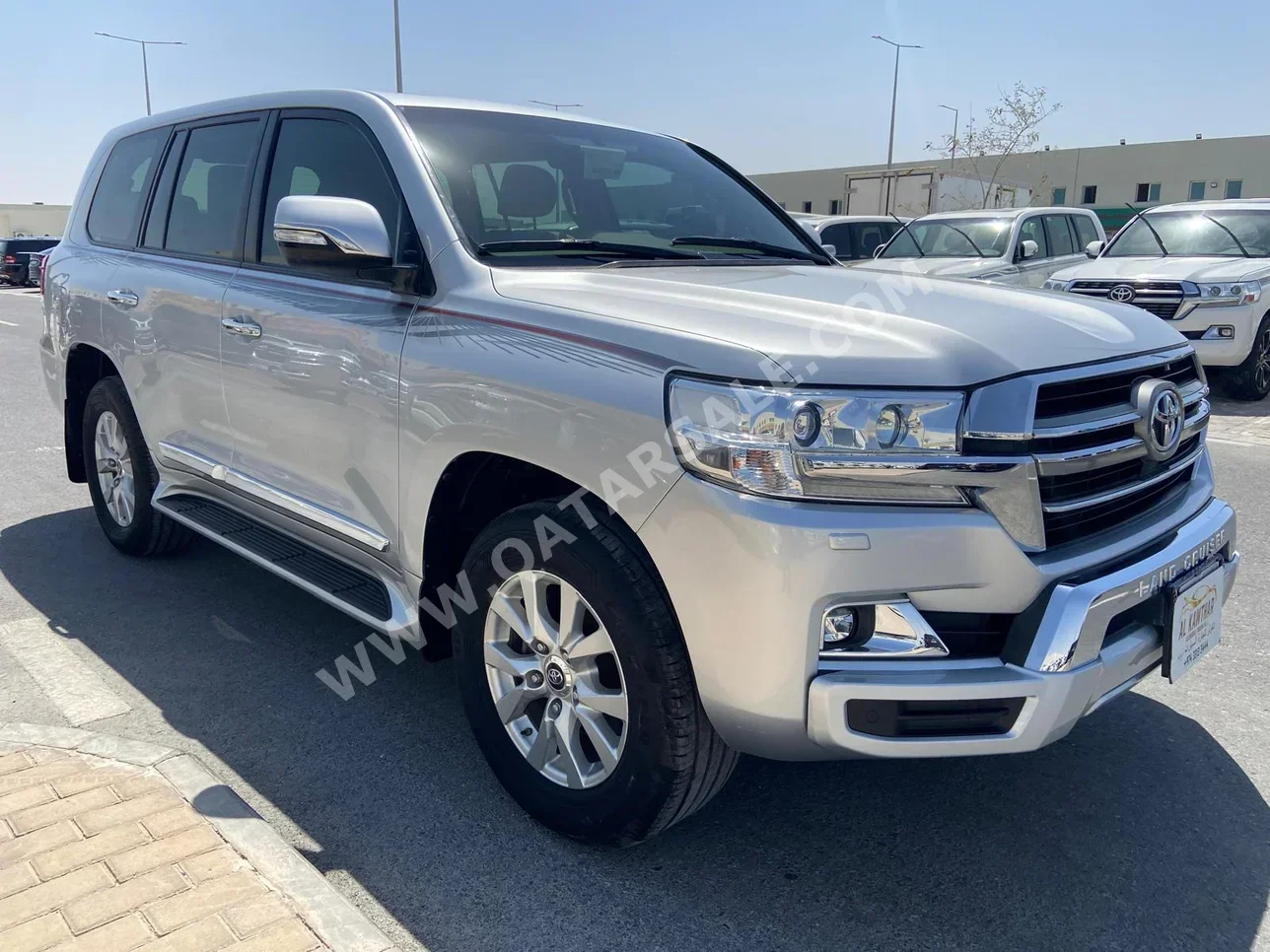 Toyota  Land Cruiser  GXR  2019  Automatic  112,000 Km  8 Cylinder  Four Wheel Drive (4WD)  SUV  Silver