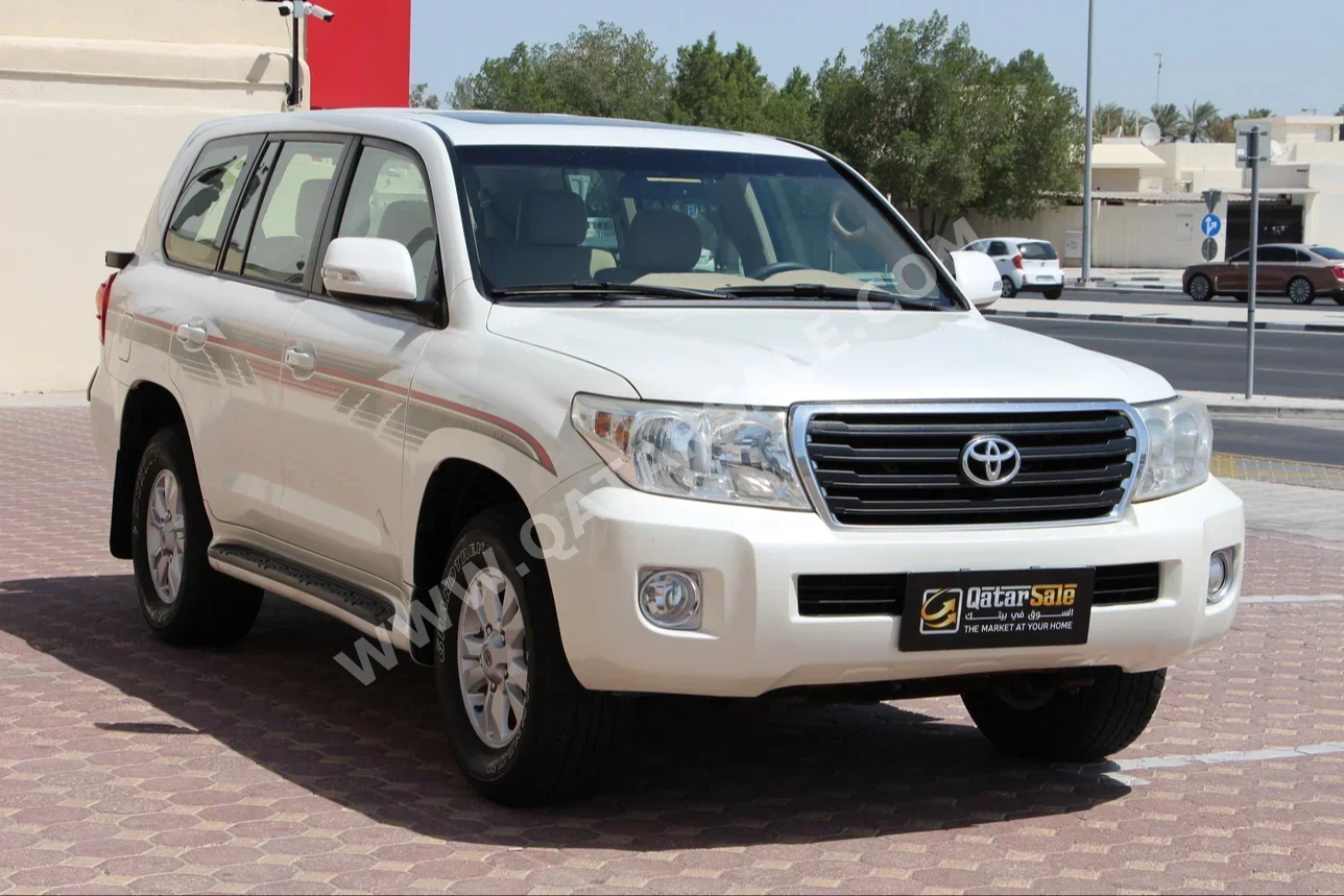 Toyota  Land Cruiser  GX  2012  Automatic  48,000 Km  6 Cylinder  Four Wheel Drive (4WD)  SUV  White