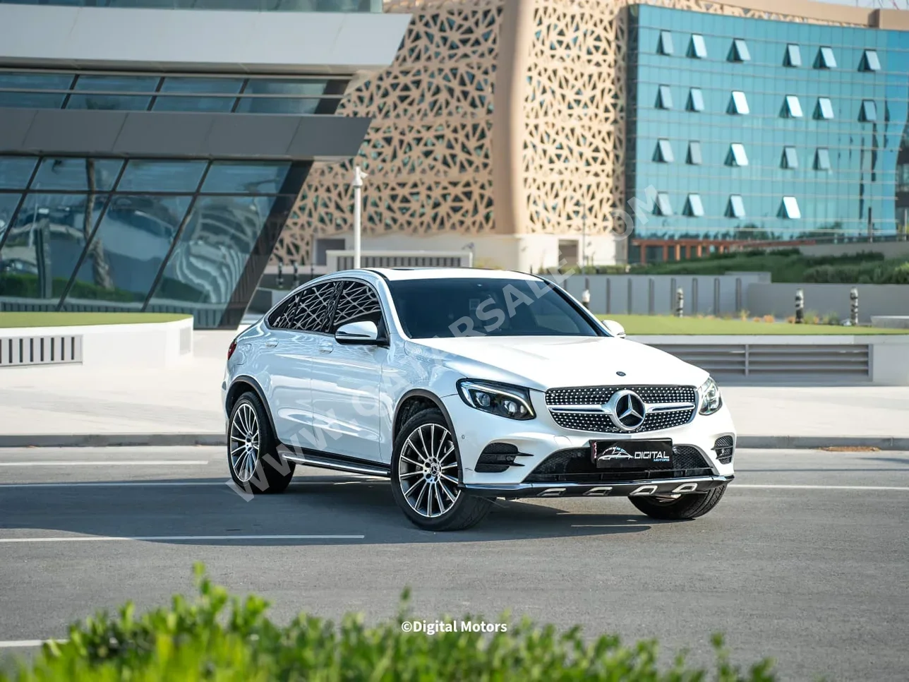 Mercedes-Benz  GLC  250  2017  Automatic  175,000 Km  4 Cylinder  Four Wheel Drive (4WD)  SUV  White