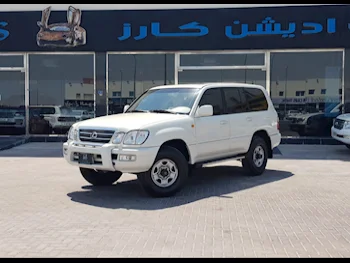 Lexus  LX  470  2001  Automatic  385,000 Km  8 Cylinder  Four Wheel Drive (4WD)  SUV  White