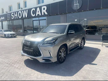 Lexus  LX  570  2016  Automatic  163,000 Km  8 Cylinder  Four Wheel Drive (4WD)  SUV  Sonic Titanium