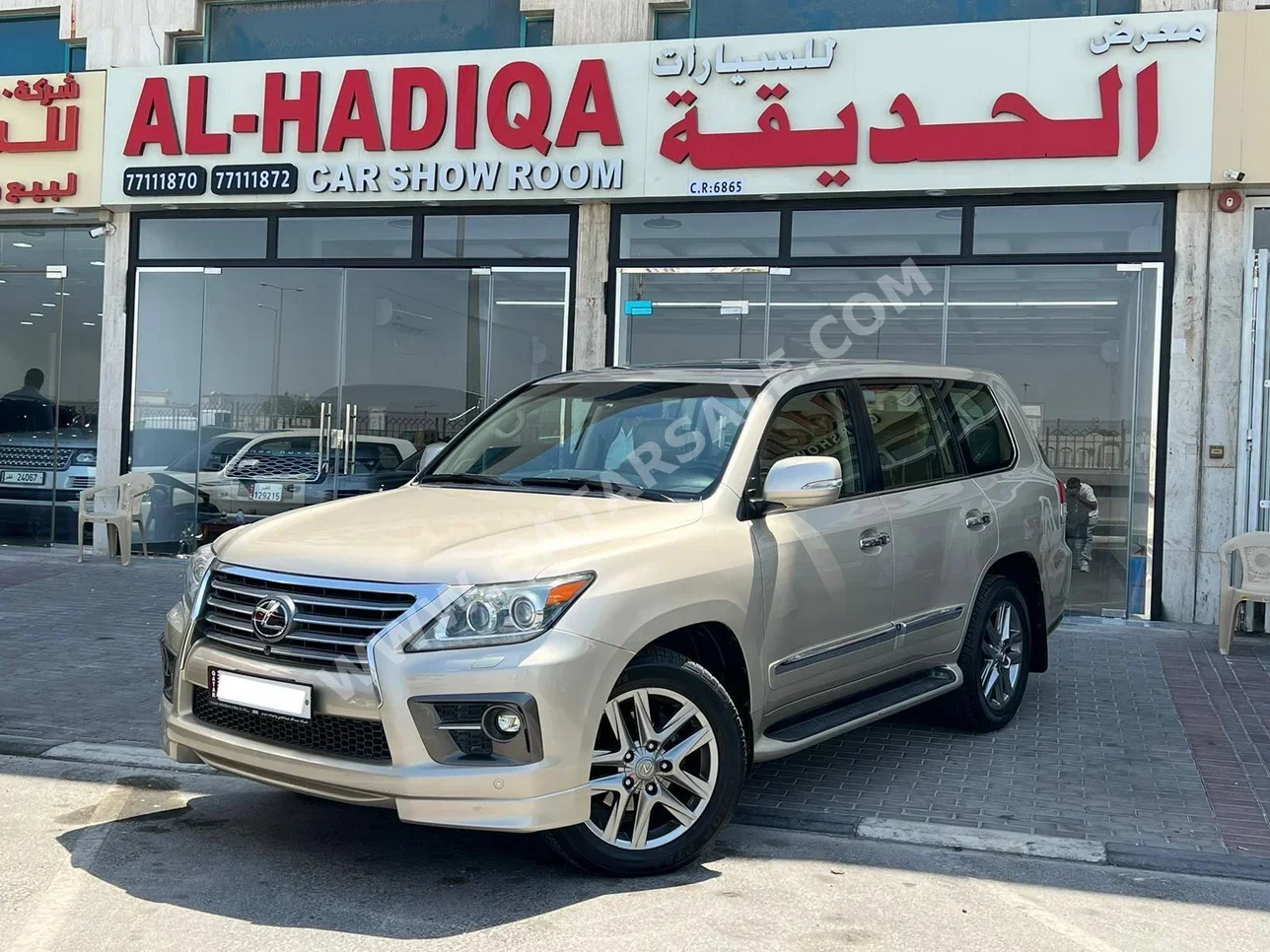 Lexus  LX  570 S  2015  Automatic  173,000 Km  8 Cylinder  Four Wheel Drive (4WD)  SUV  Gold