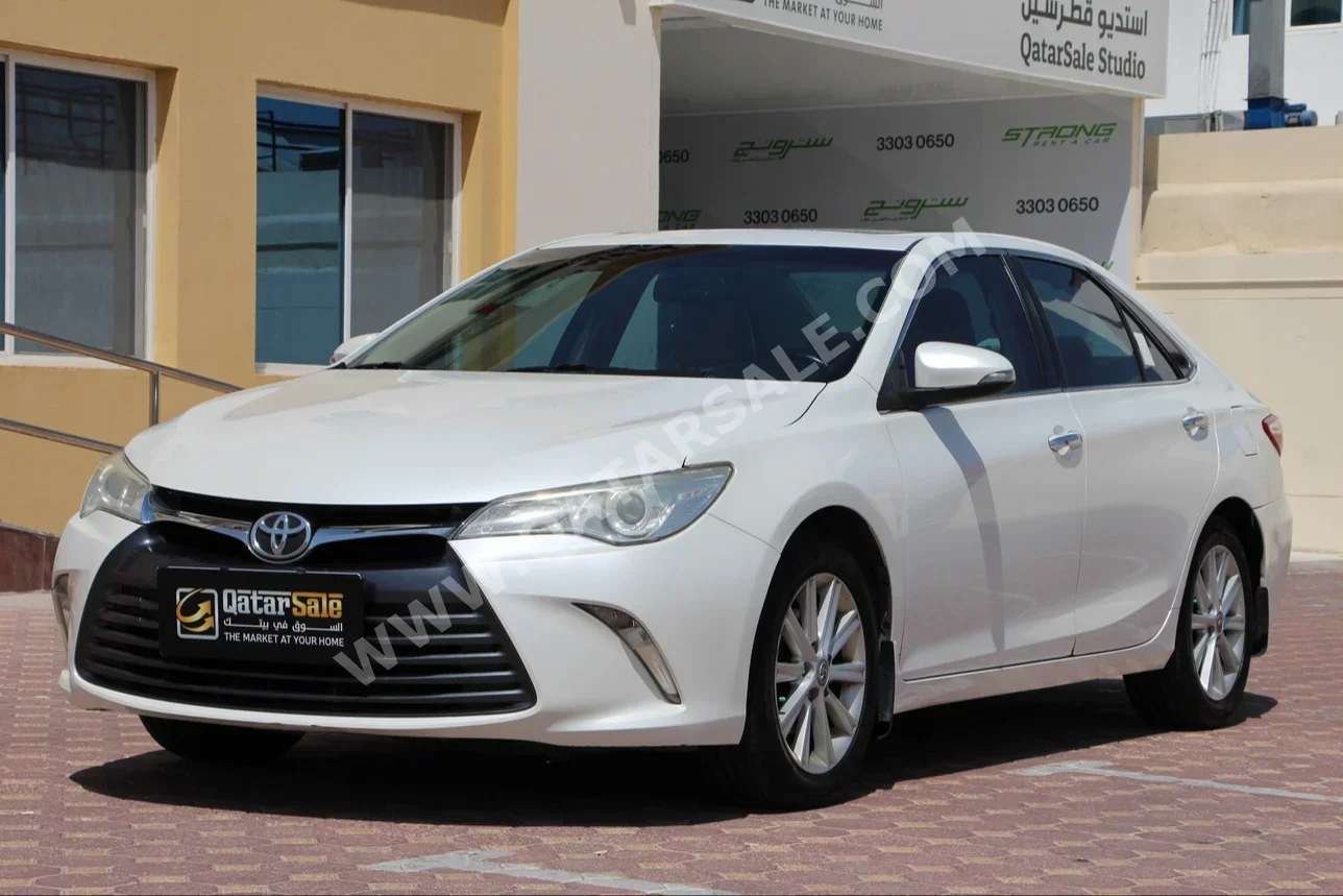 Toyota  Camry  GLX  2016  Automatic  125,000 Km  4 Cylinder  Front Wheel Drive (FWD)  Sedan  White