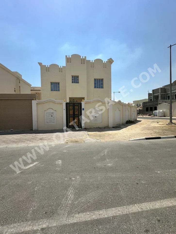 Family Residential  - Not Furnished  - Umm Salal  - Umm Ebairiya  - 7 Bedrooms