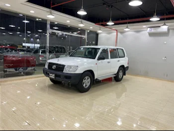 Toyota  Land Cruiser  G  2007  Manual  217,000 Km  6 Cylinder  Four Wheel Drive (4WD)  SUV  White