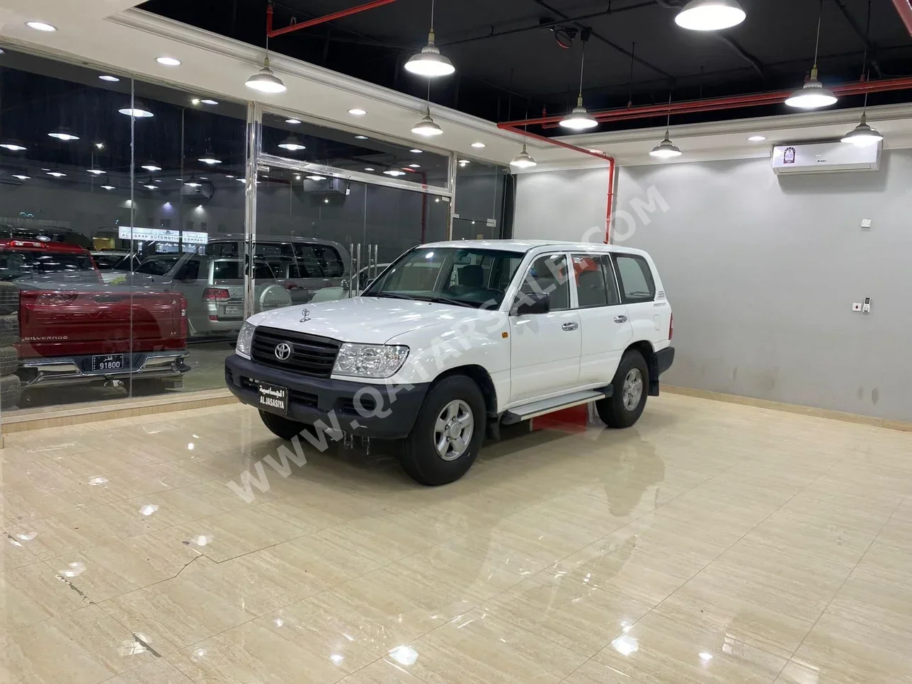 Toyota  Land Cruiser  G  2007  Manual  217,000 Km  6 Cylinder  Four Wheel Drive (4WD)  SUV  White