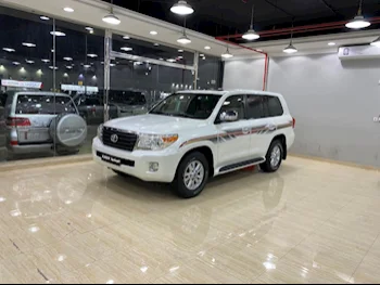 Toyota  Land Cruiser  GXR  2012  Automatic  191,000 Km  8 Cylinder  Four Wheel Drive (4WD)  SUV  White