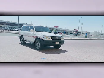 Toyota  Land Cruiser  GX  2003  Manual  75,000 Km  6 Cylinder  Four Wheel Drive (4WD)  SUV  White