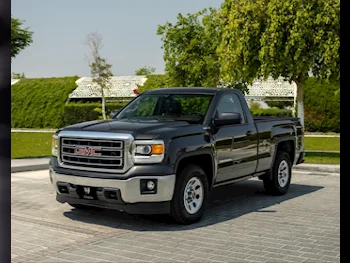 GMC  Sierra  1500  2014  Automatic  277,000 Km  8 Cylinder  Four Wheel Drive (4WD)  Pick Up  Black