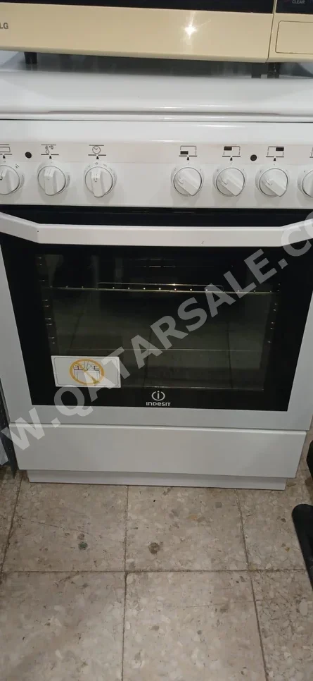 Indesit  Stove  - Electric  - White