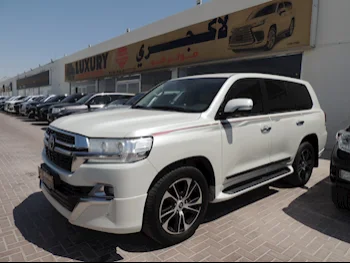  Toyota  Land Cruiser  G  2016  Automatic  190,000 Km  6 Cylinder  Four Wheel Drive (4WD)  SUV  White  With Warranty