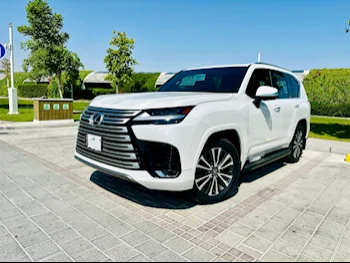 Lexus  LX  600  2024  Automatic  1,500 Km  6 Cylinder  Four Wheel Drive (4WD)  SUV  White  With Warranty