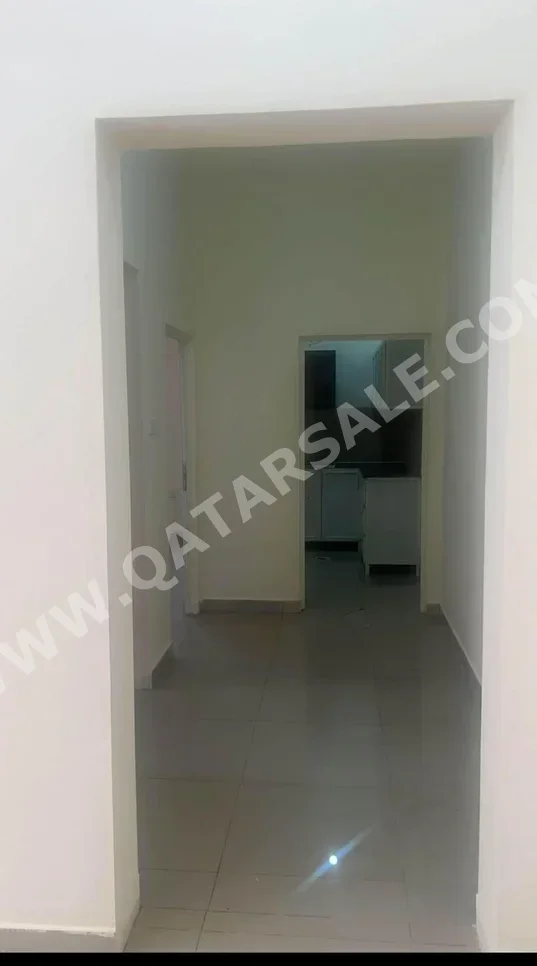 1 Bedrooms  Apartment  For Rent  in Al Rayyan -  New Al Rayyan  Not Furnished