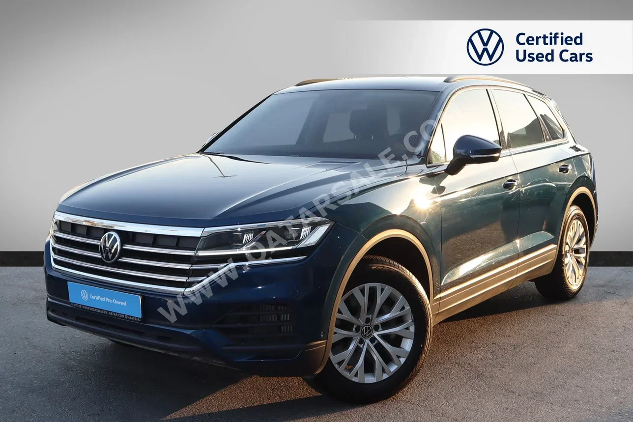 Volkswagen  Touareg  2021  Automatic  54,000 Km  6 Cylinder  All Wheel Drive (AWD)  SUV  Blue  With Warranty