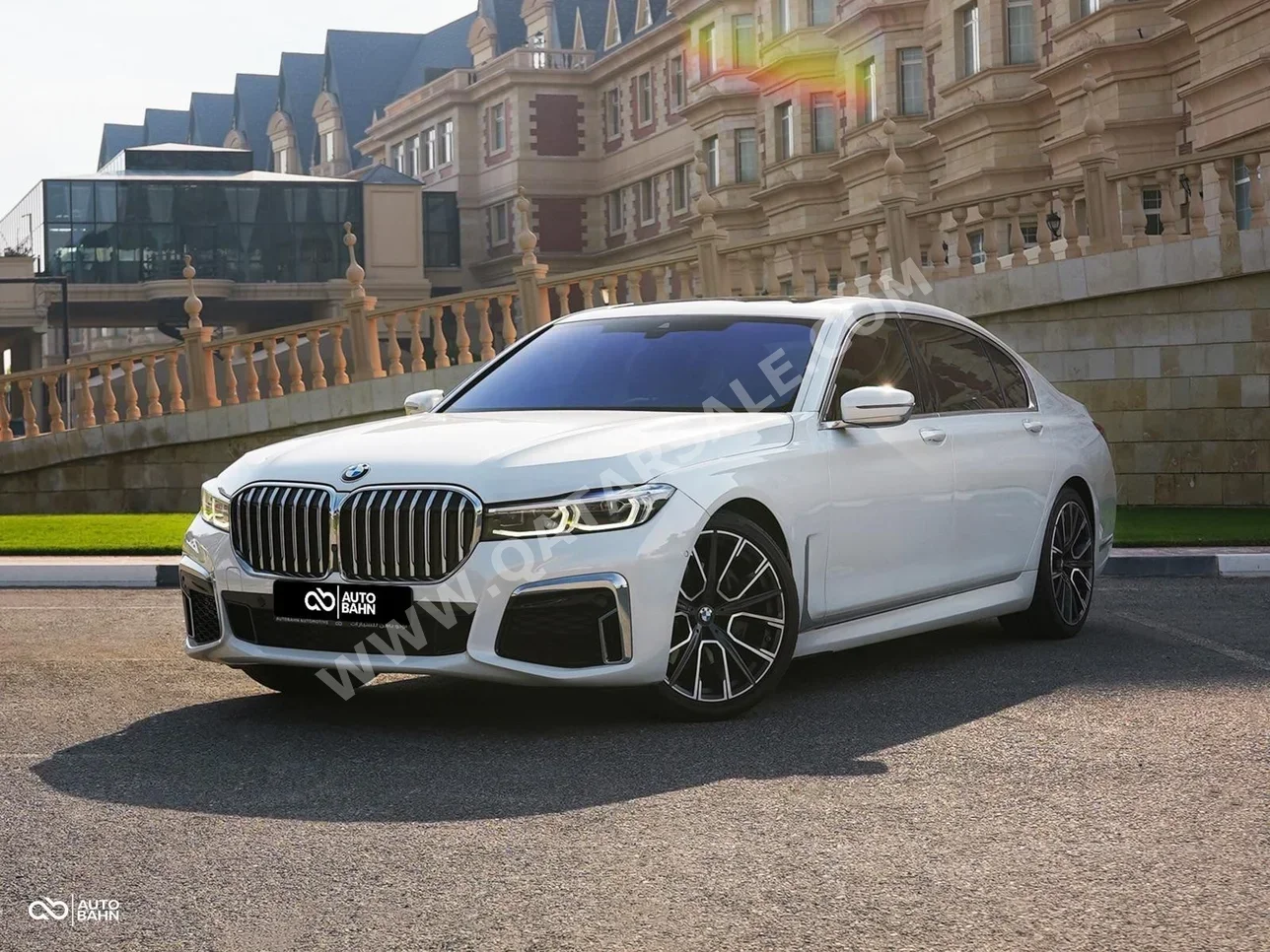 BMW  7-Series  740 i  2021  Automatic  37,000 Km  6 Cylinder  Rear Wheel Drive (RWD)  Sedan  White