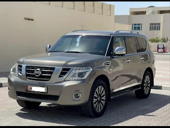 Nissan  Patrol  Platinum  2016  Automatic  189,000 Km  8 Cylinder  Four Wheel Drive (4WD)  SUV  Beige