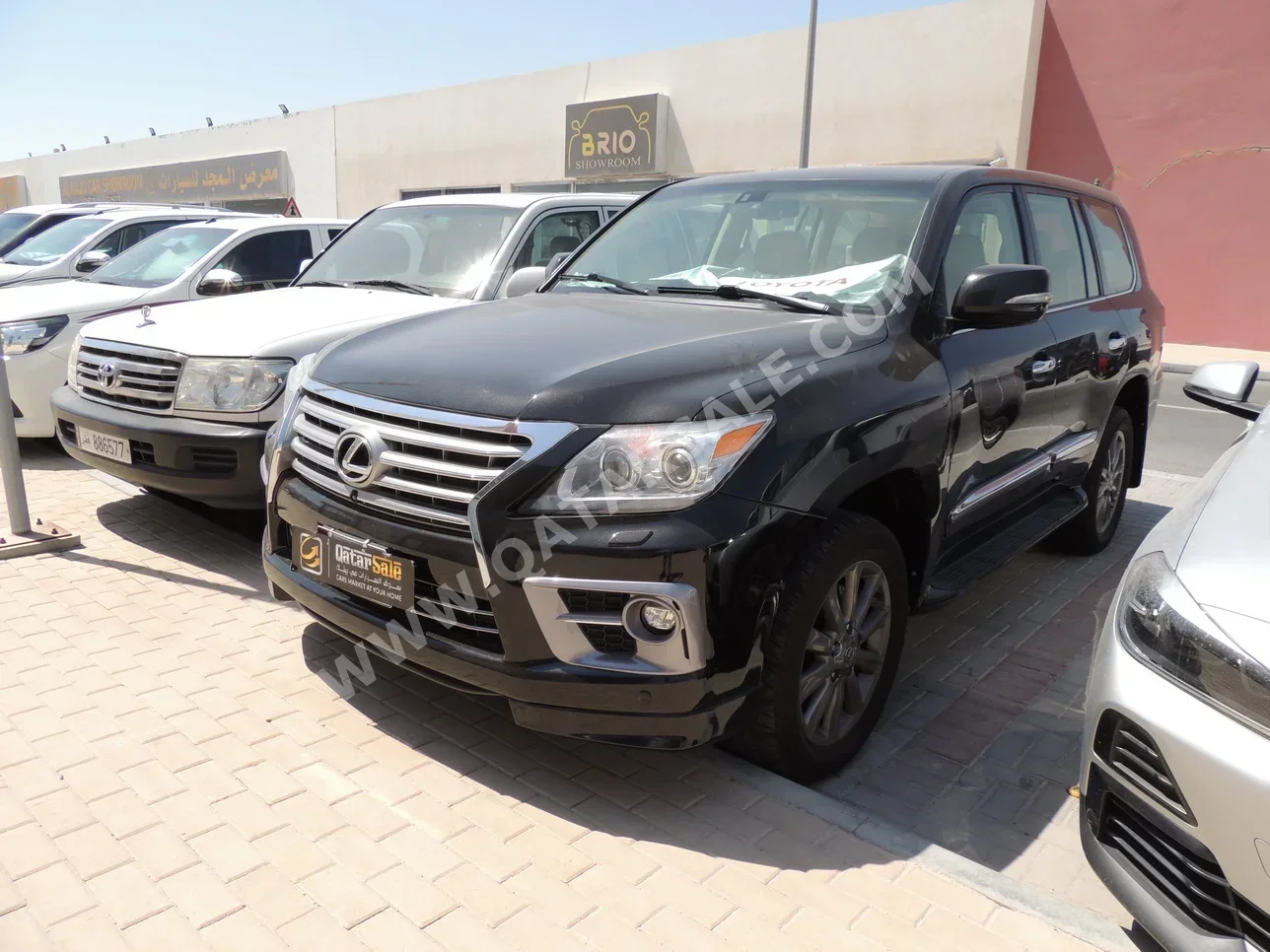 Lexus  LX  570  2012  Automatic  433,000 Km  8 Cylinder  Four Wheel Drive (4WD)  SUV  Black