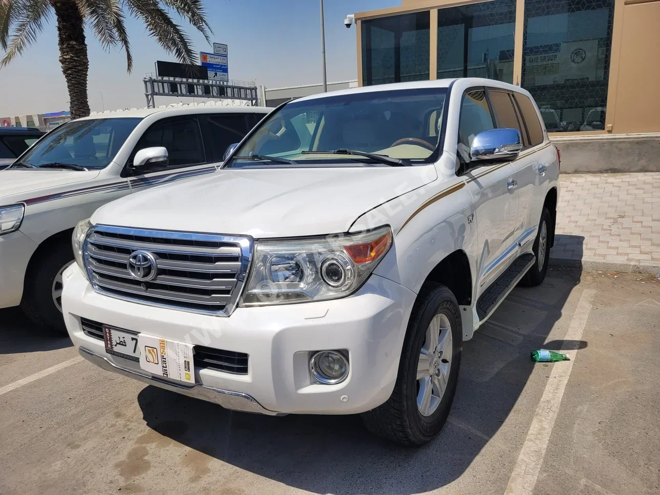 Toyota Land Cruiser VXR White 2013 For Sale in Qatar