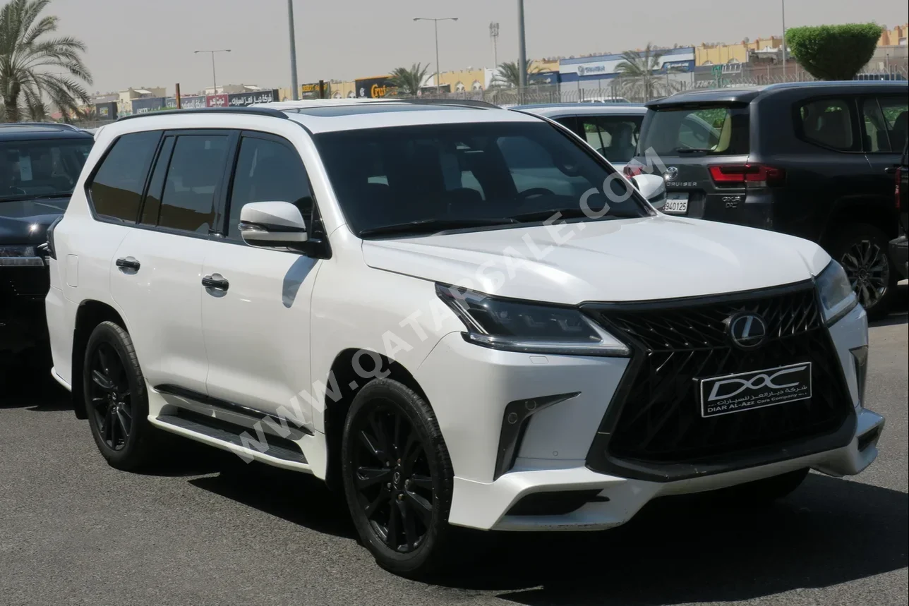 Lexus  LX  570 S Black Edition  2019  Automatic  169,000 Km  8 Cylinder  Four Wheel Drive (4WD)  SUV  White