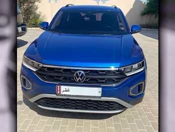 Volkswagen  T-Roc  2023  Automatic  6,400 Km  4 Cylinder  Front Wheel Drive (FWD)  SUV  Blue  With Warranty