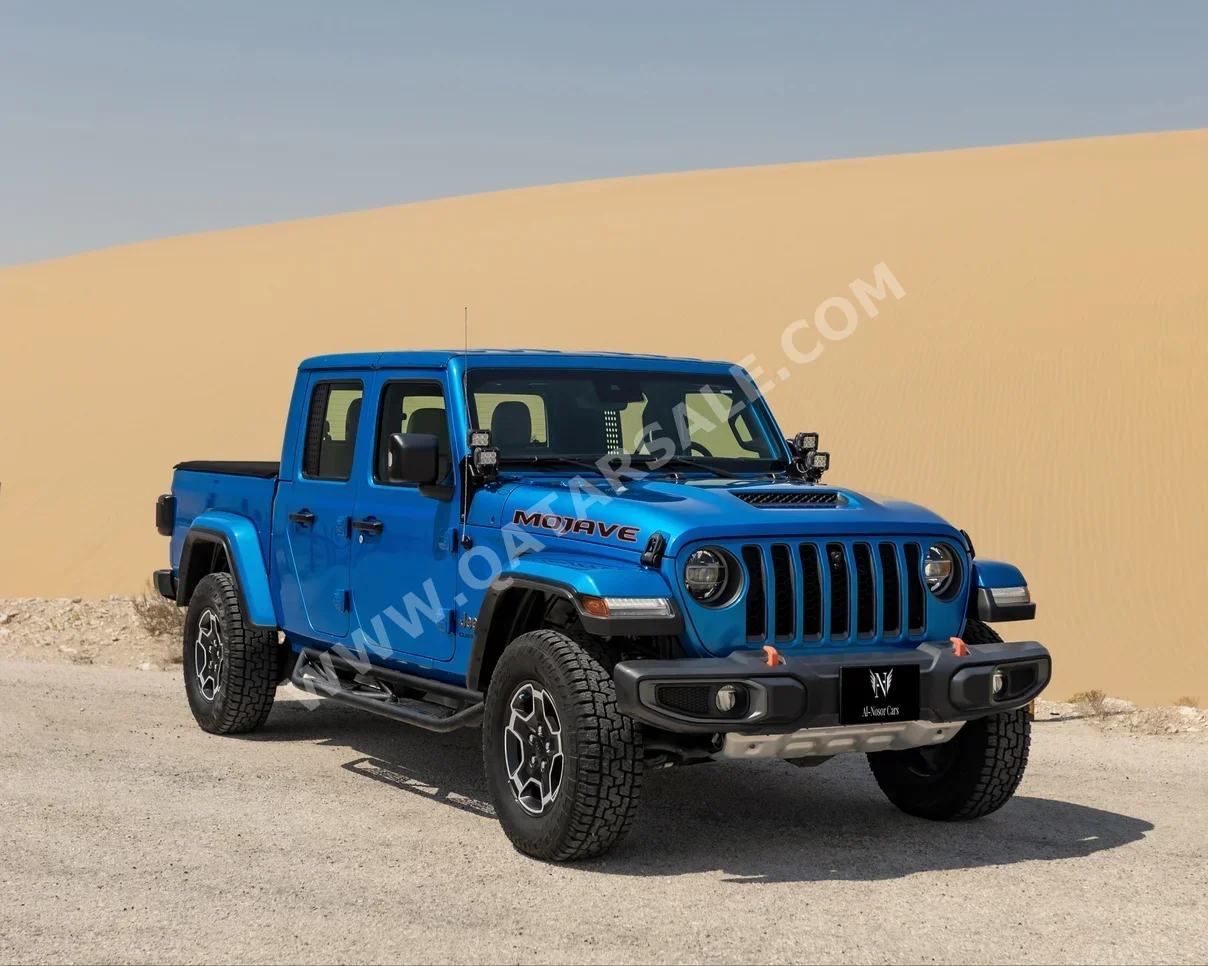 Jeep  Gladiator  Sand Runner  2021  Automatic  31,000 Km  6 Cylinder  Four Wheel Drive (4WD)  Pick Up  Blue  With Warranty