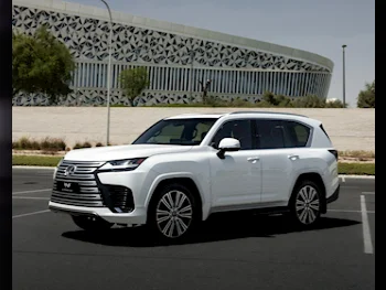 Lexus  LX  600 Luxury  2022  Automatic  22,000 Km  6 Cylinder  Four Wheel Drive (4WD)  SUV  White  With Warranty